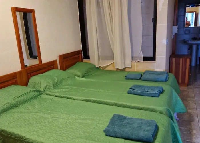 Apartment Attard Seafront 6 In Marsalforn Zebbug (Gozo)